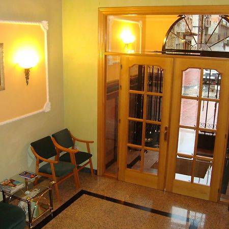 Hostal Universal Benavente Extérieur photo