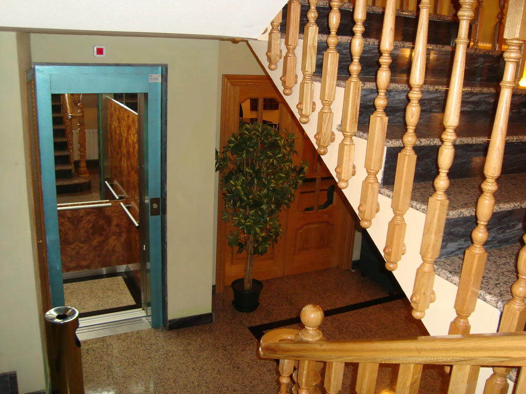 Hostal Universal Benavente Extérieur photo