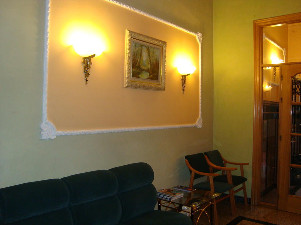 Hostal Universal Benavente Extérieur photo